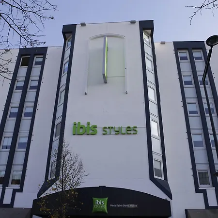 ホテル イビス スタイルズ パリ サン ドニ プレンヌ 3*