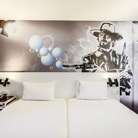 ホテル イビス スタイルズ パリ サン ドニ プレンヌ サン＝ドニ